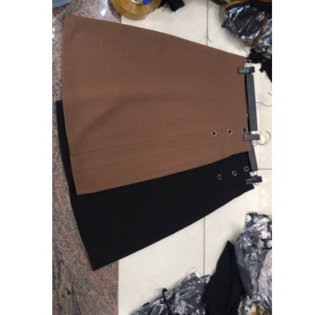 [ Mã FAGREEN55 giảm 10% tối đa 30K đơn 99K] Chân váy chữ A xếp ly, Đính 3 khuy | BigBuy360 - bigbuy360.vn