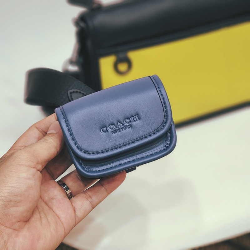 Túi nam đeo chéo Coach Heritage độc lạ