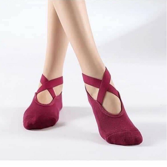Tất - Vớ Tập Yoga , barre , pilates quai chéo thấm mồ hôi gắn hạt silicon chống trơn trượt khi tập luyện.