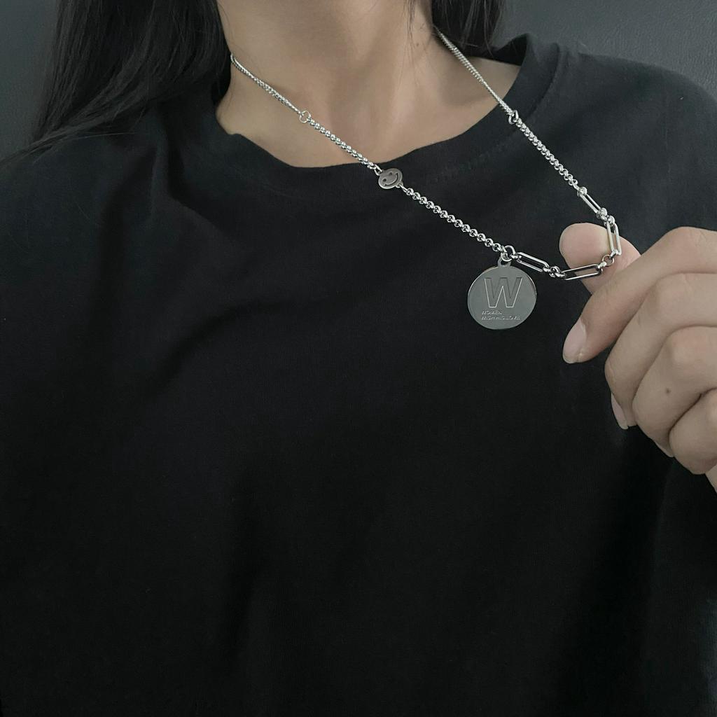 Dây Chuyền Thép Titan Mặt Tròn Khắc Chữ W 23583 Phong Cách Hip Hop Đơn Giản Thời Trang Cho Nam Và Nữ