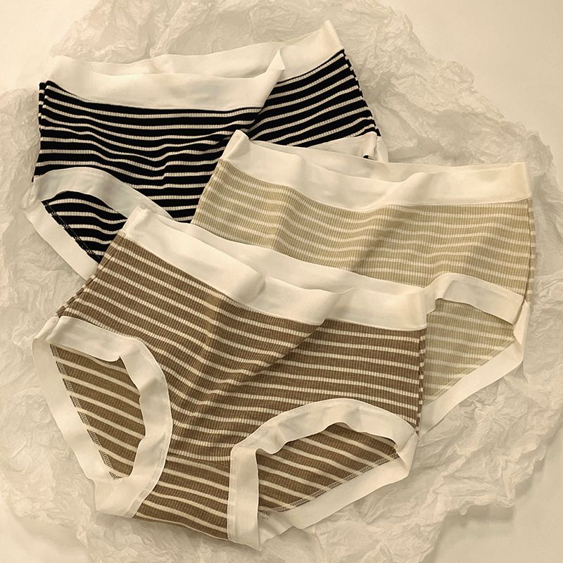 Quần Lót Lưng Vừa Không Đường May Thoáng Khí Kháng Khuẩn Cho Nữ