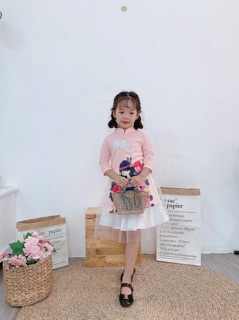 Áo dài lụa vân sóng gỗ
