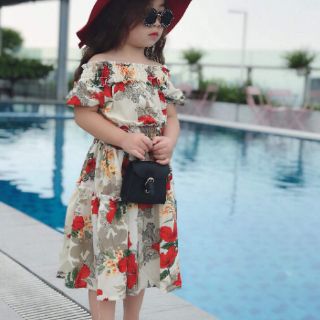 Đầm maxi đi biển