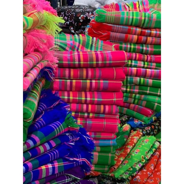 Khăn vuông hmong - khăn bông vải êm ái mềm mại mẫu khăn của người Mông