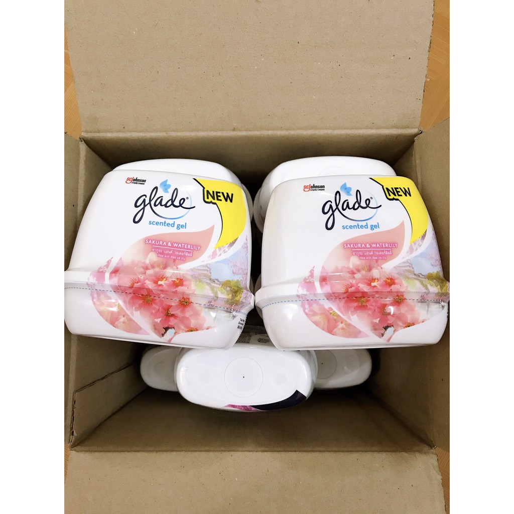 SÁP THƠM GLADE SAKURA & WATERLILY 180G_ Hoa anh đào và lily