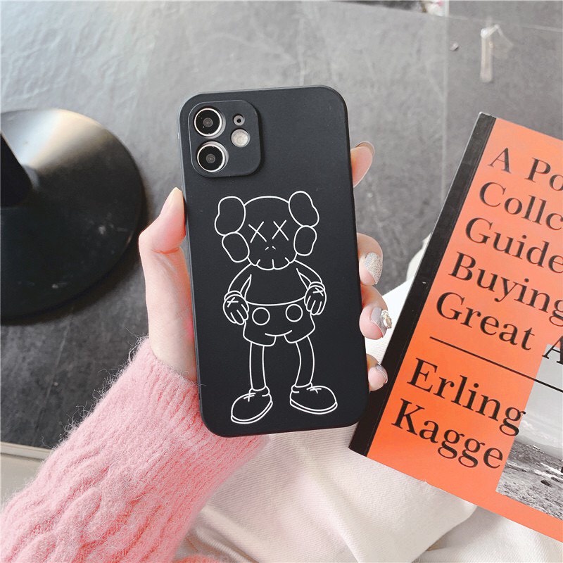 Ốp lưng iphone hình gấu kaws chân dài chống sốc cạnh vuông bảo vệ camera 7plus/8plus/x/xs/xsmax/11/12/13/pro/pro/promax