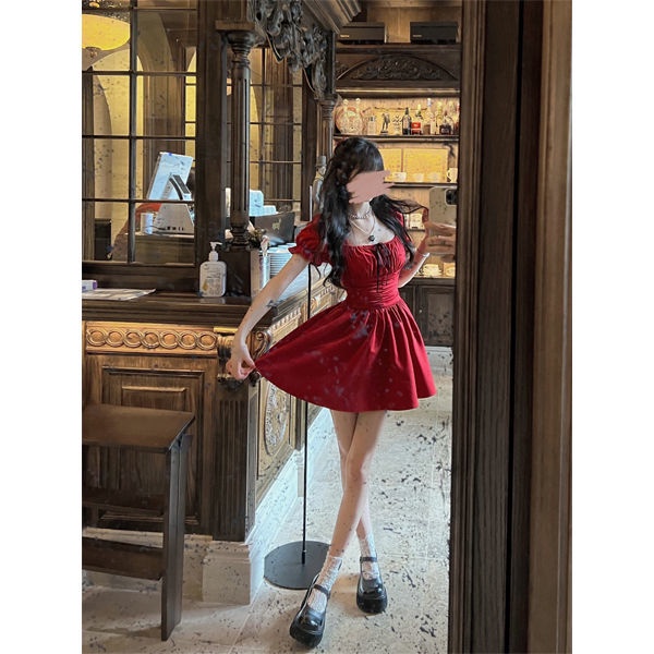 French square-necked tie dress female summer retro spicy girl temperament small red skirt bubble sleeve princess skirt