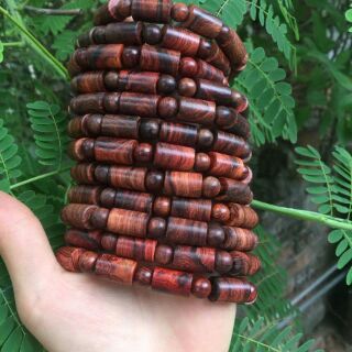 Vòng tay gỗ sưa komtum