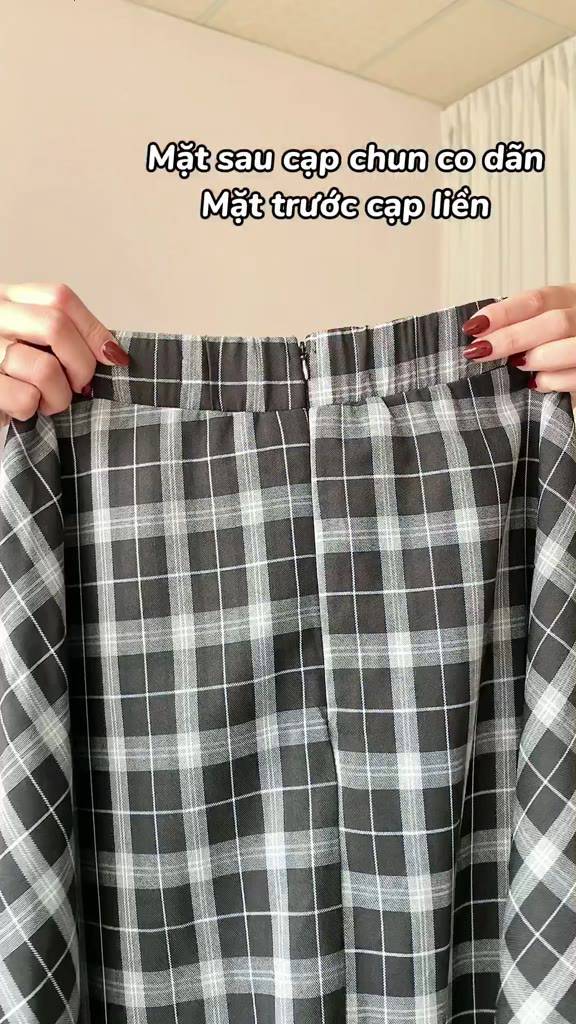 Chân váy midi chữ A 2 lớp - Flowy Skirt - ufo.thebasic | BigBuy360 - bigbuy360.vn