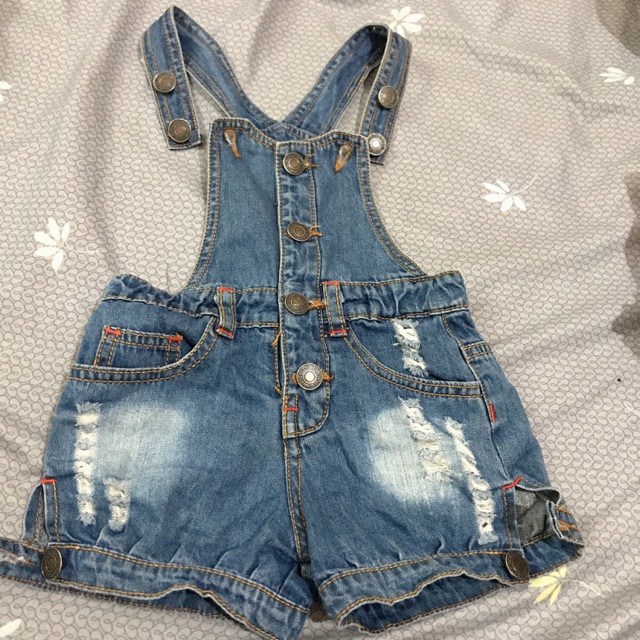 Thanh lý quần yếm jean bé gái 7-9kg