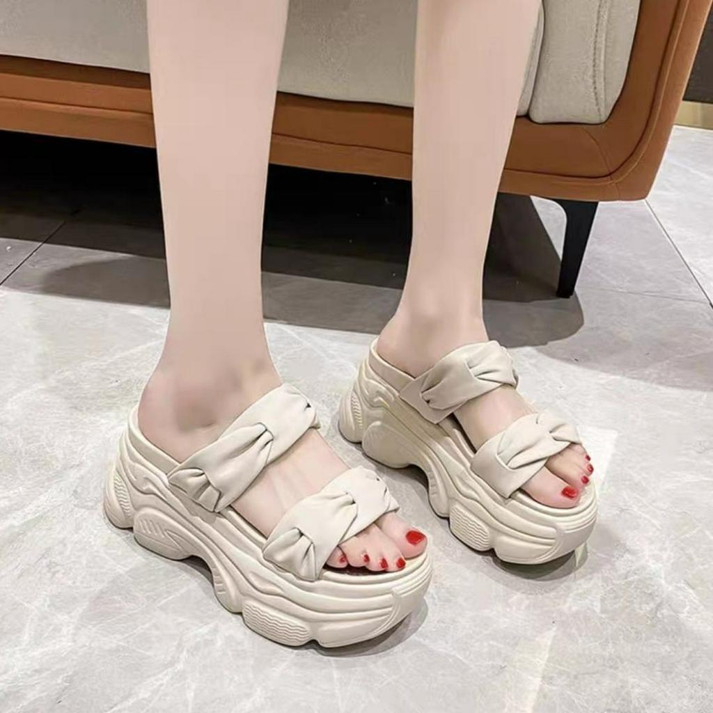 DÉP BM 2 QUAI NHÚN HÀNG CAO CẤP