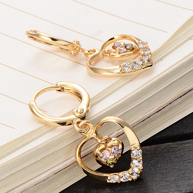 Khuyên tai hình trái tim đính đá nhiều màu sắc thời trang dành cho nữ