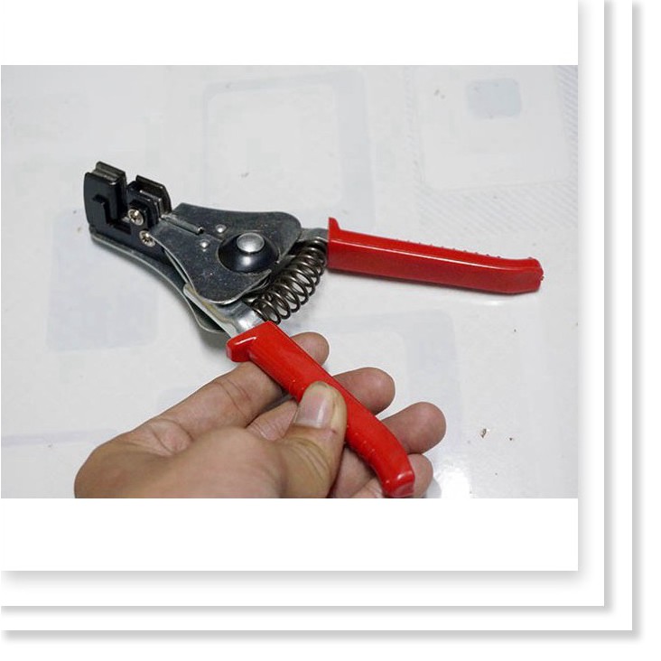 Kềm tuốt dây điện, dây cáp