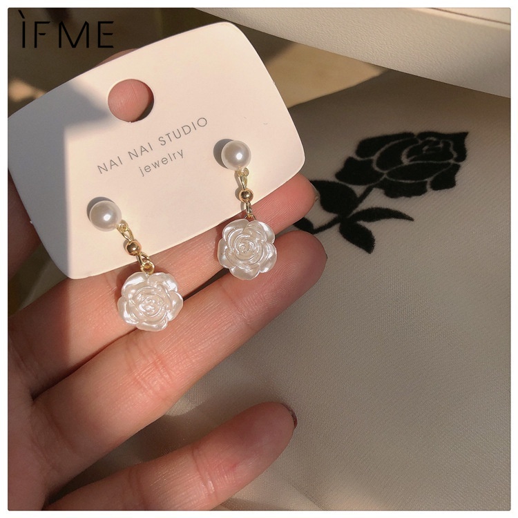 IF ME Đôi Bông Tai Họa Tiết Hoa Trà Thời Trang Sành Điệu Cho Nữ