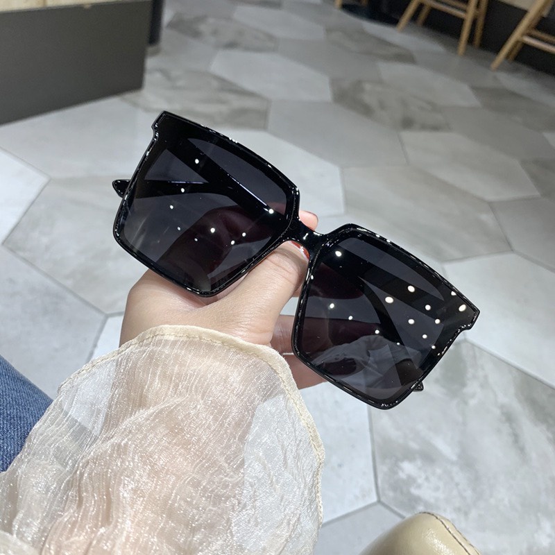 Kính mắt nam nữ gọng vuông size lớn
