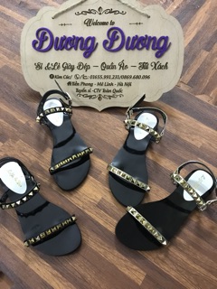 Sandal đinh