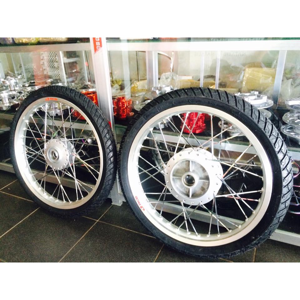 Vỏ Michelin City không ruột Pro 90/80-17.