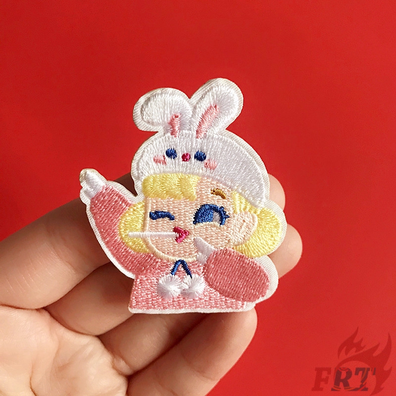 Set 1 / 4 Sticker Ủi Thêu Hình Kẹo Mút Dễ Thương