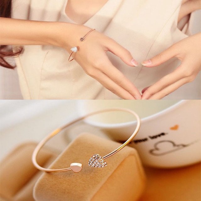 Vòng tay hở thiết kế mặt hình trái tim đính đá sang trọng