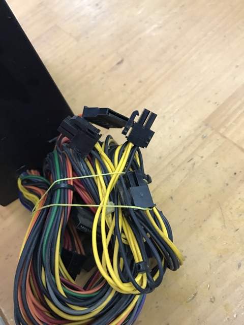 Nguôn Segotep đen 300w fan 12 cũ