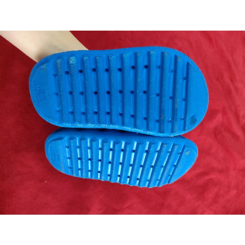 Dép bé trai thanh lý