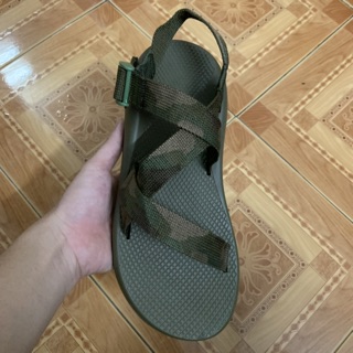 Dép chaco nam rằn ri