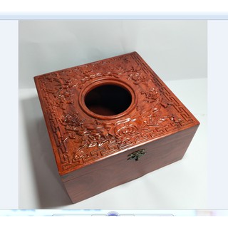HỘP ĐỰNG GIẤY ĂN GỖ HƯƠNG VUÔNG 20x20 CHẠM HOA HỒNG - ẢNH THẬT