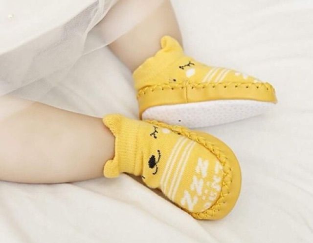 Tất Giày Đế Da Chống Trượt Cho Bé