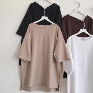 Áo phông xẻ vạt