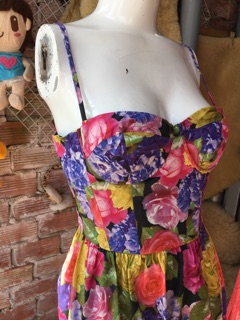 Set đầm korea 600 kèm km