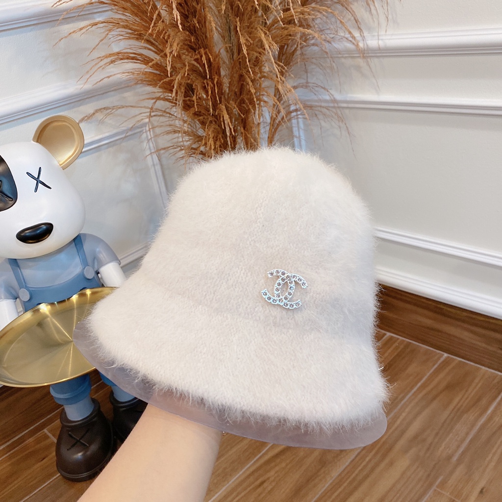 Mũ nồi Chanel lông thỏ, logo tag đá cực sang, sẵn 2 màu đen-be y hình