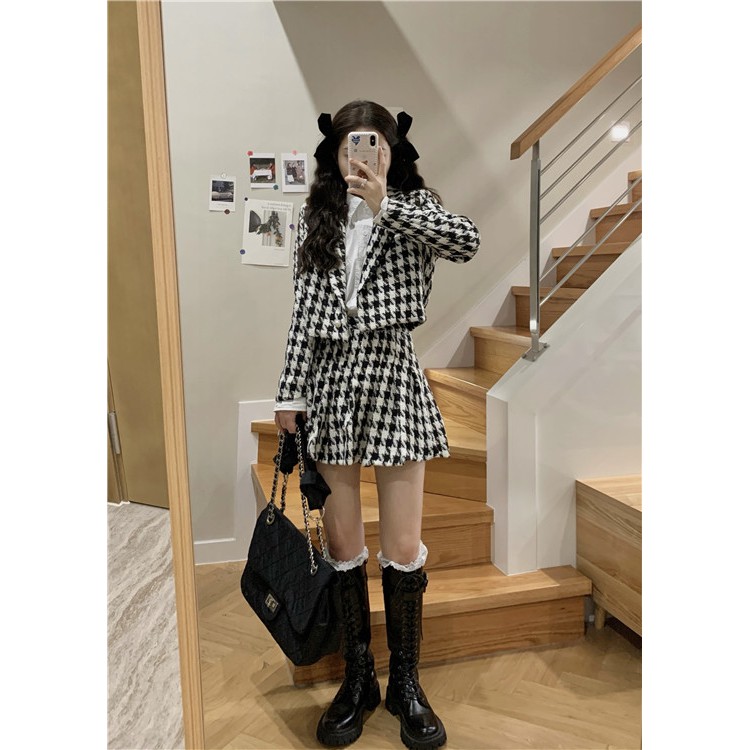 Set áo sơ mi trắng tay dài + vest blazer sọc kẻ caro đen croptop + váy ngắn lưng cao xòe lịch lãm công sở ulzzang