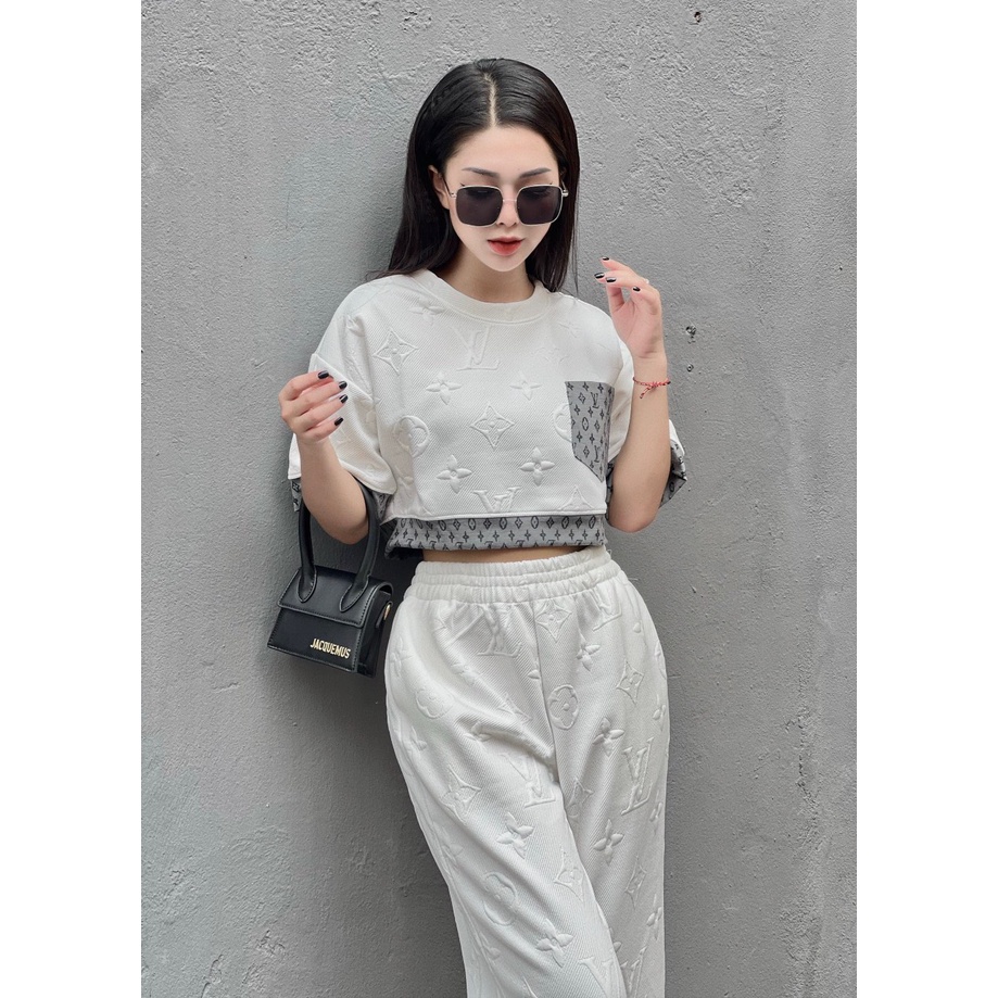 Set bộ LV áo croptop mix quần suông gấu vải xốp dập nổi cực xịn