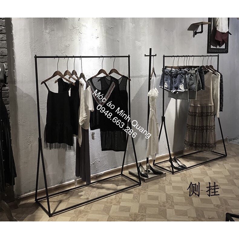 kệ treo quần áo-giá treo chữ y màu vàng và đen-sơn tĩnh điện giúp hạn chế bong tróc-kích thước 1m5x1m5