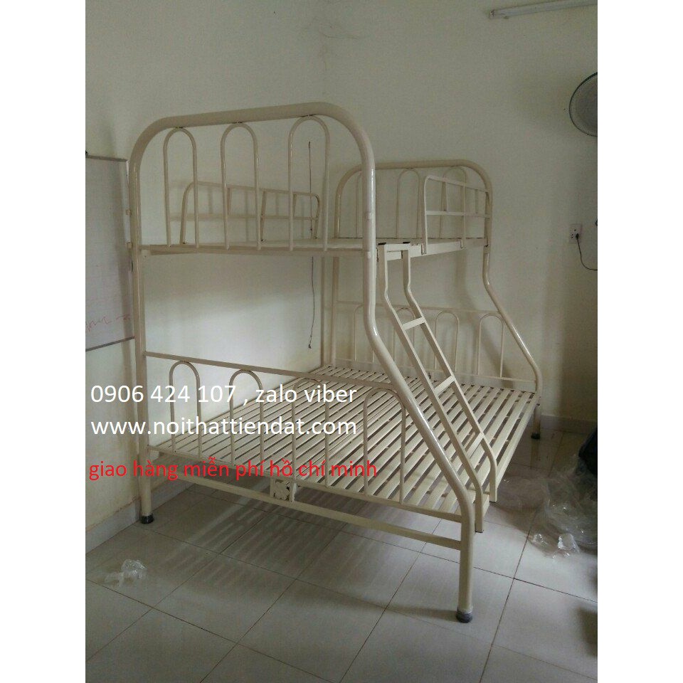 Giường Tầng Lệch Sắt Tròn 1m2-1m4 x 2m