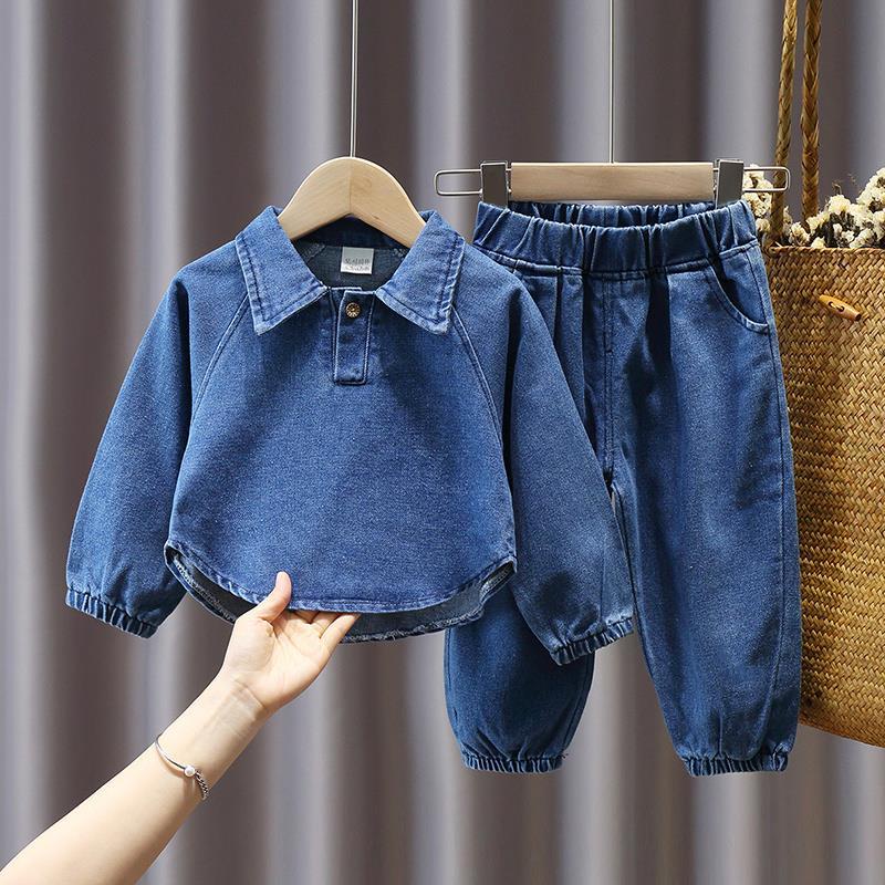 Set áo thun dài tay cổ tròn + quần jeans dài thời trang cho bé