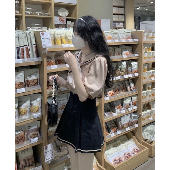 Set áo nâu cổ thùy thủ viền đen kèm chân váy xòe đen viền trắng