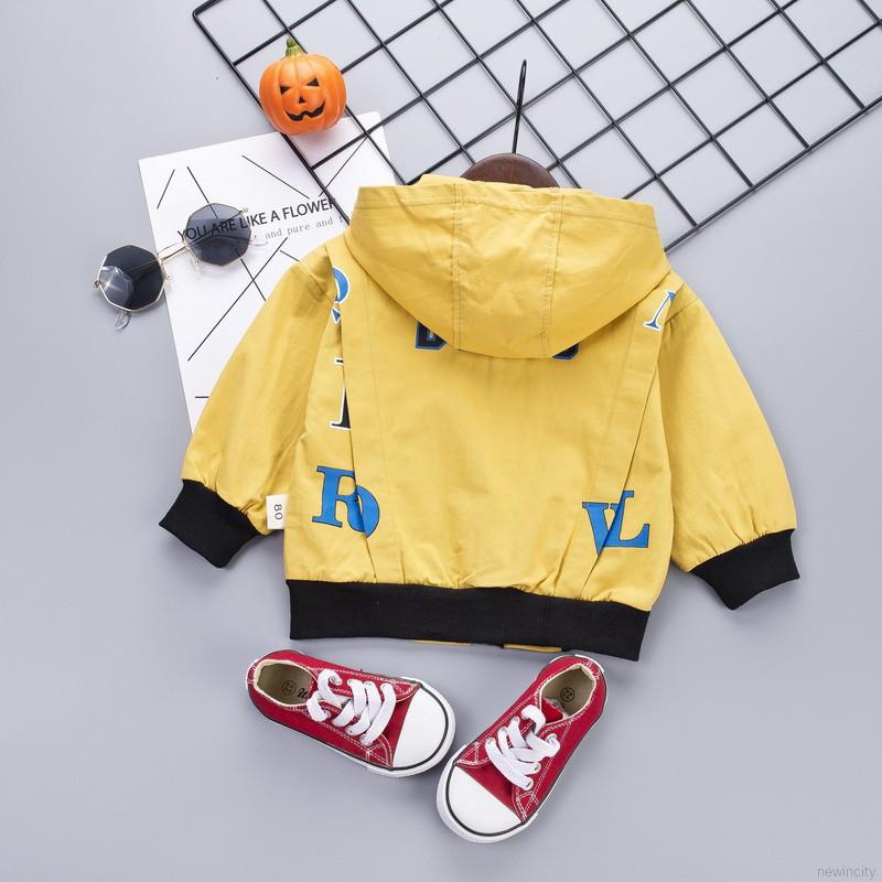 Áo khoác có dây khóa kéo họa tiết chữ thời trang Hàn dành cho bé