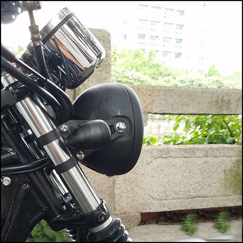 Pat xe máy tai thỏ ôm ty phuộc - phụ tùng đồ chơi moto