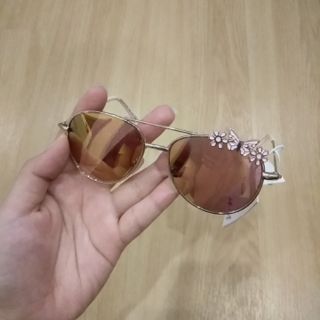 Kính râm hm cho bé xả hàng