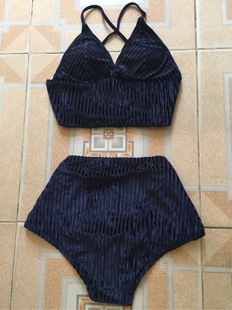 Bikini nhung tăm 2 mảnh( kèm hình khách mặc)