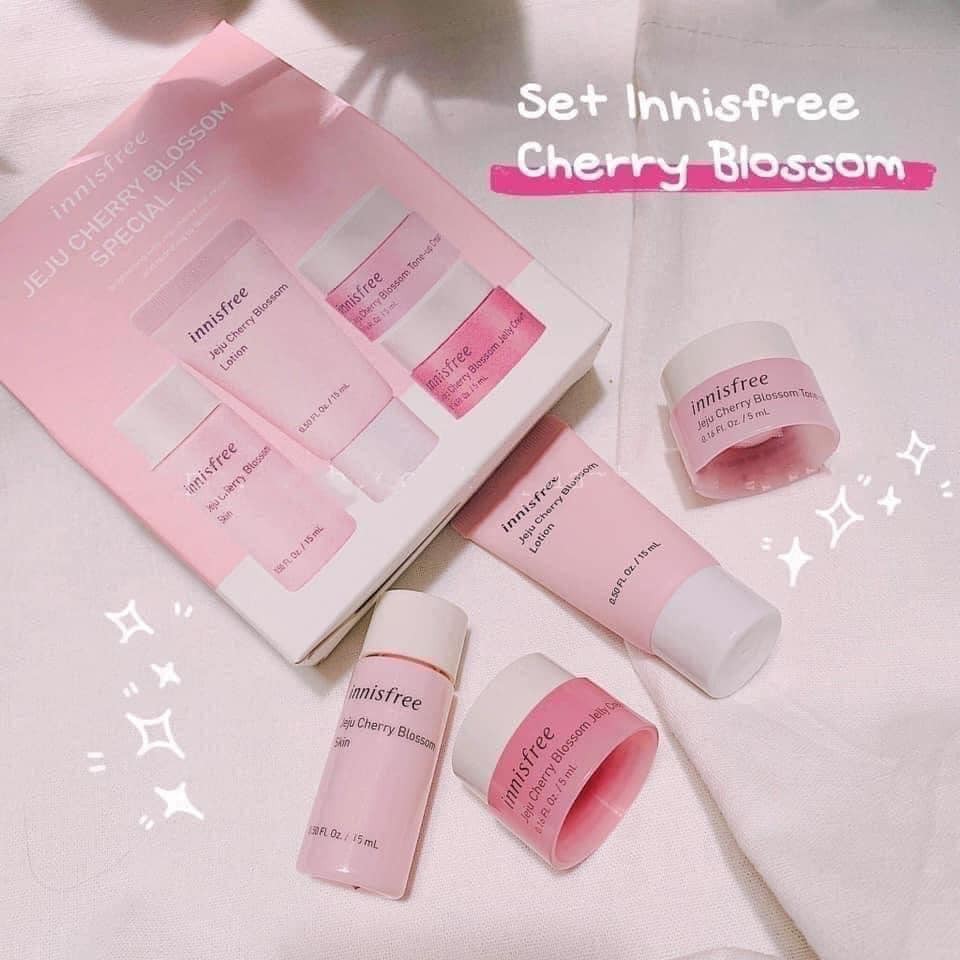 Bộ Dùng Thử Dưỡng Ẩm Và Nâng Tông Da Sáng Innisfree Jeju Cherry Blossom Special Kit (4 Sản Phẩm)