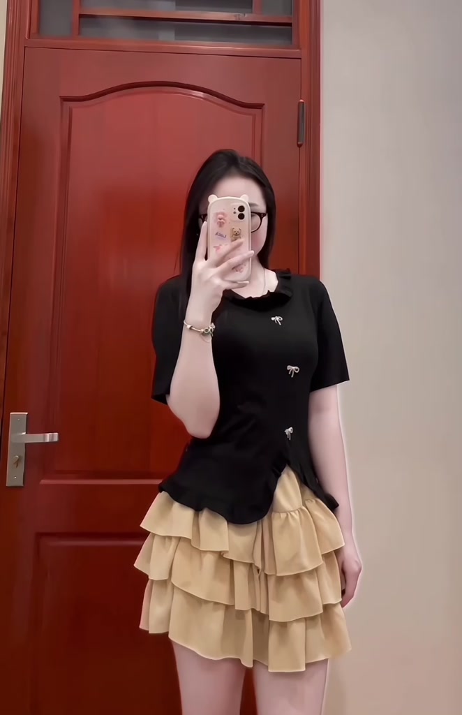 Set áo cổ bèo đính nơ nhỏ chéo tà kèm váy tầng tầng tiểu thư | BigBuy360 - bigbuy360.vn