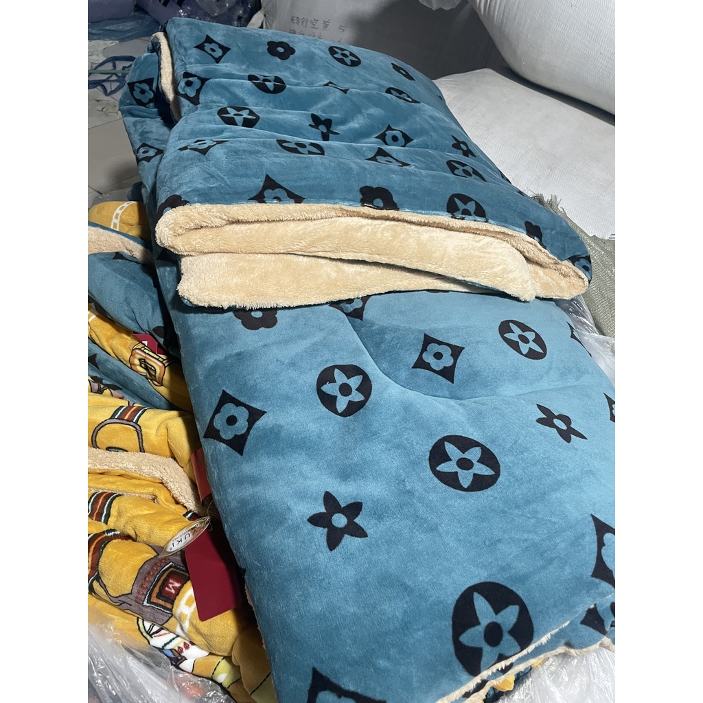 Chăn Lông Cừu Đại Hàn Yuki [Siêu Ấm] Dày Mịn, Kèm Túi Xách, Kích Thước 2mx2m3, Nặng 4kg - Hàng Xuất Nhật