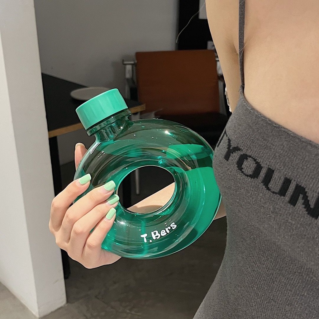 Cốc đựng nước bánh rán mùa hè giá trị cao, bình đựng nước dây đeo thể thao cho bé trai và bé gái, cốc nhựa cầm tay chịu nhiệt lạnh, bình đựng nước bé trai và bé gái dễ thương