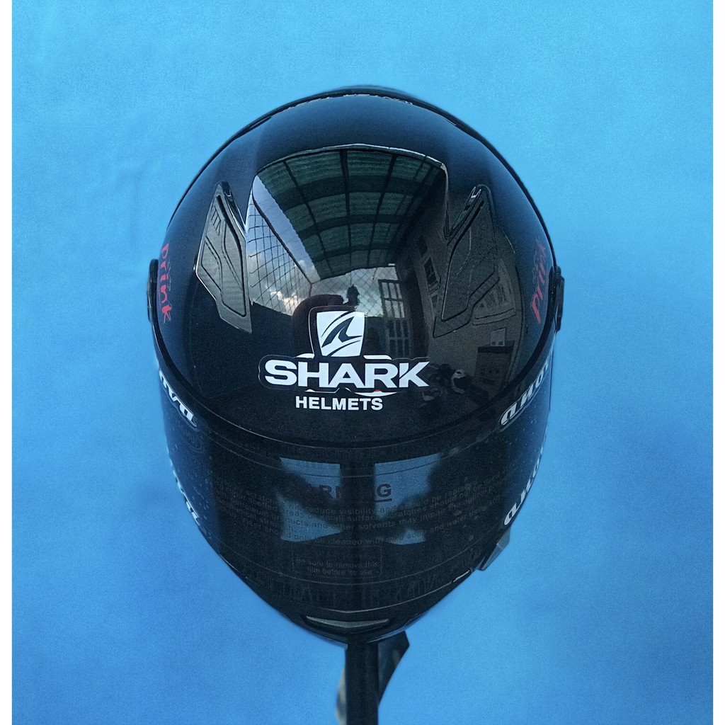 MŨ FULLFACE ĐEN BÓNG LÊN TEM SHARK LÊN ĐUÔI GIÓ SHARK CỰC ĐẸP