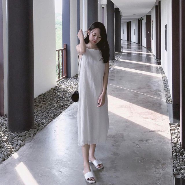 Maxi Yếm Trắng Dập Li