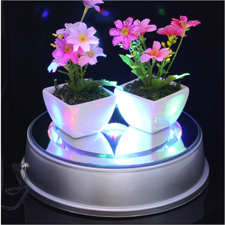 Đế xoay trưng bày sản phẩm đèn led nhiều kích cỡ