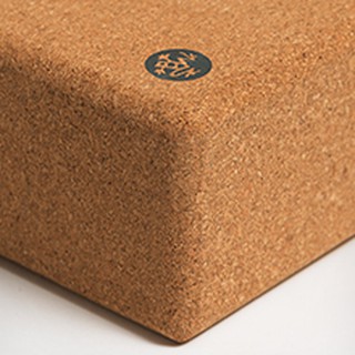 Gạch tập yoga Manduka chất liệu bần
