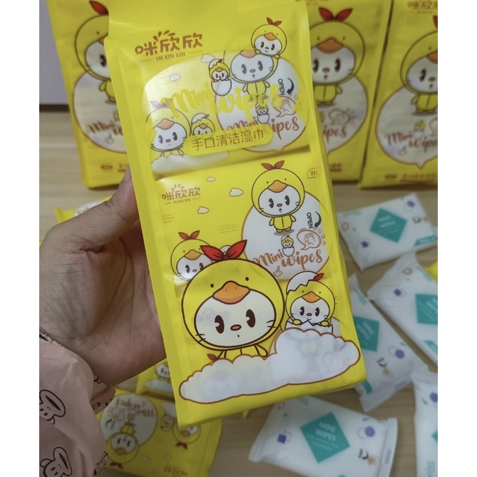 Khăn giấy ướt bỏ túi siêu mini siêu tiện lợi cho các mẹ bỉm chị em phụ nữa bỏ túi